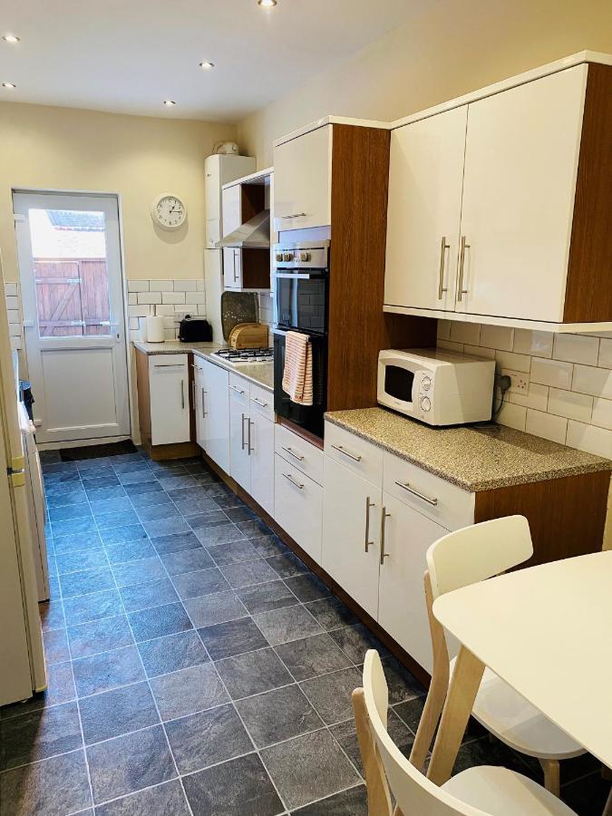 Light And Spacious Highcross Apartment Poulton-le-Fylde Luaran gambar