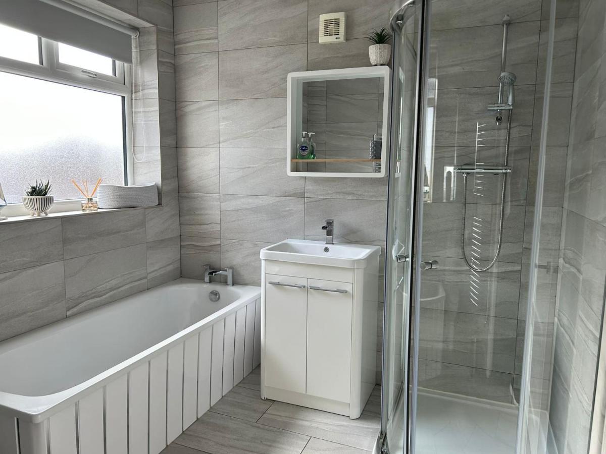 Light And Spacious Highcross Apartment Poulton-le-Fylde Luaran gambar