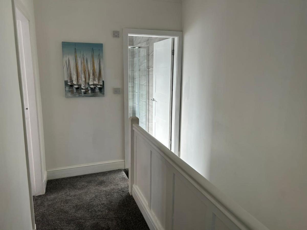 Light And Spacious Highcross Apartment Poulton-le-Fylde Luaran gambar
