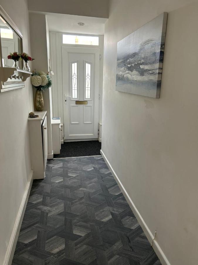 Light And Spacious Highcross Apartment Poulton-le-Fylde Luaran gambar