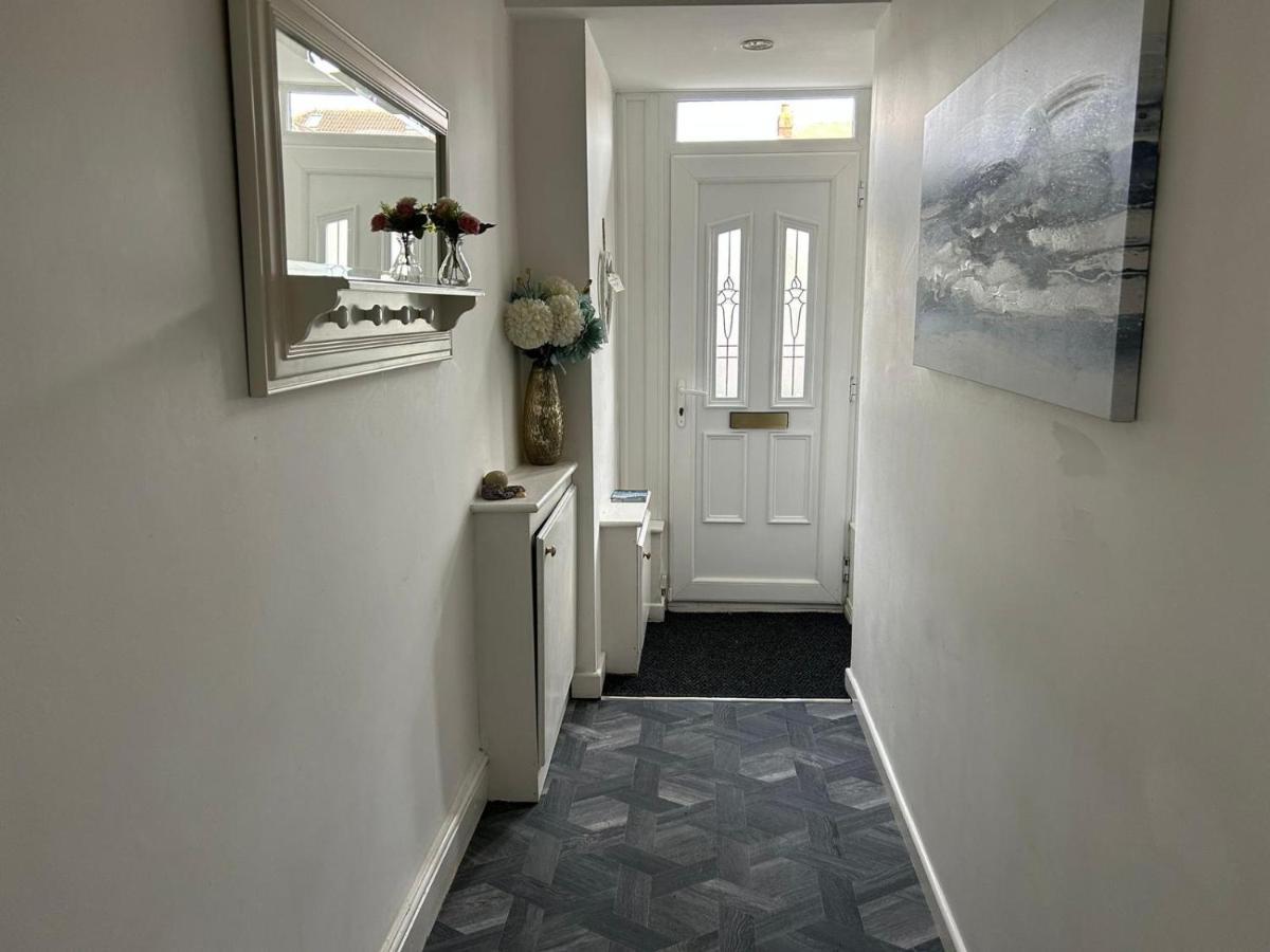 Light And Spacious Highcross Apartment Poulton-le-Fylde Luaran gambar