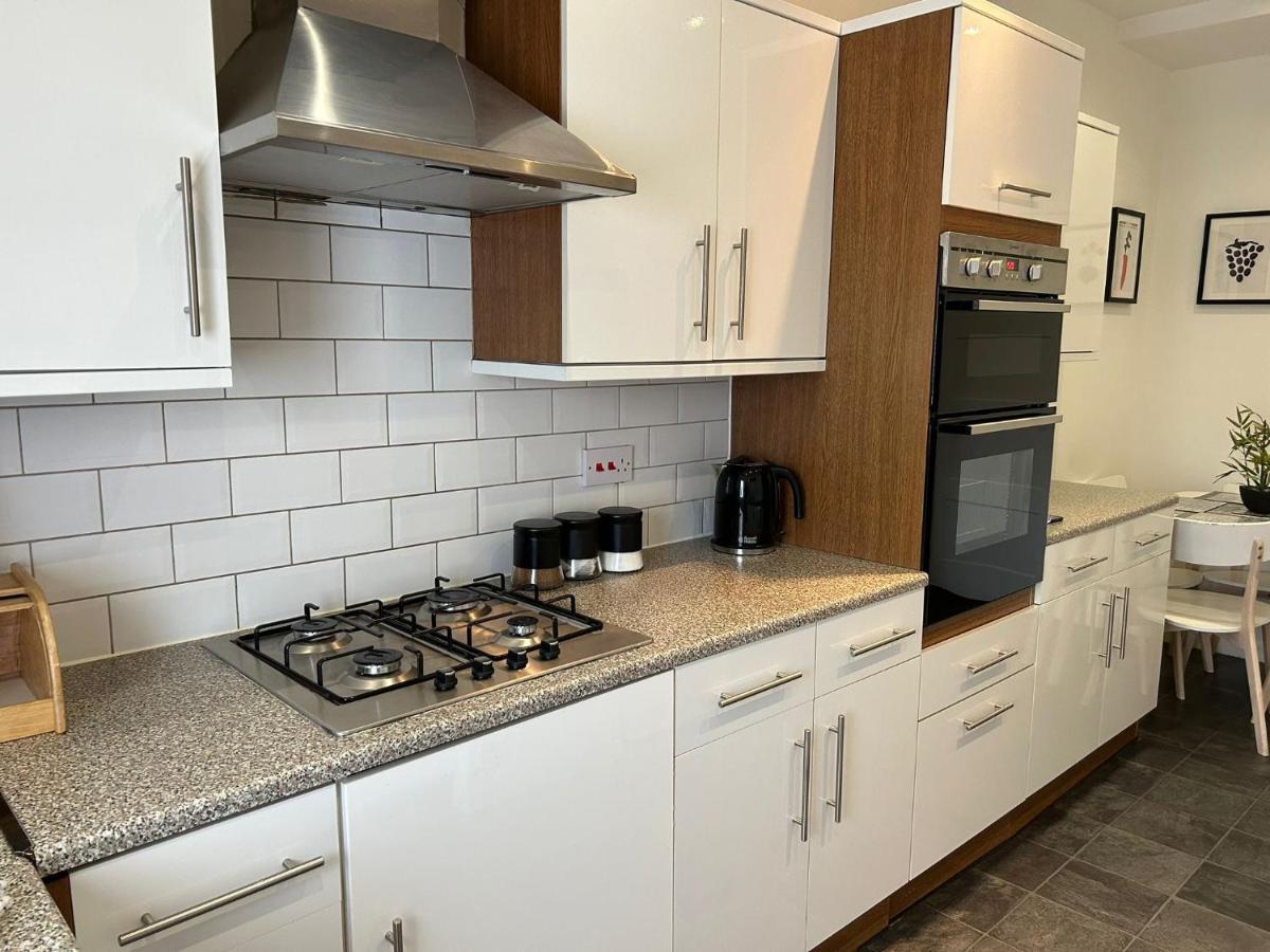 Light And Spacious Highcross Apartment Poulton-le-Fylde Luaran gambar